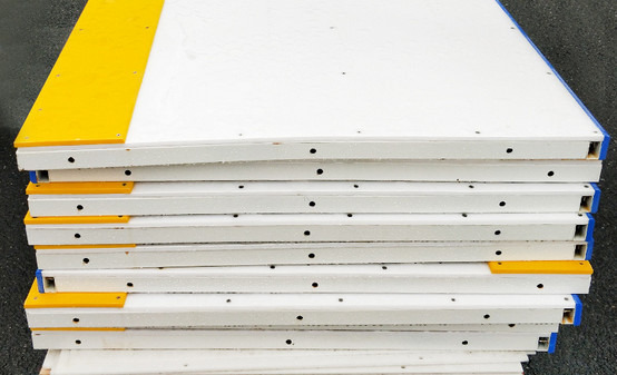 Home Rink 15-25mm Thickness Interlocking Connection PE sheet Synthetic Ice Rink For Goalies